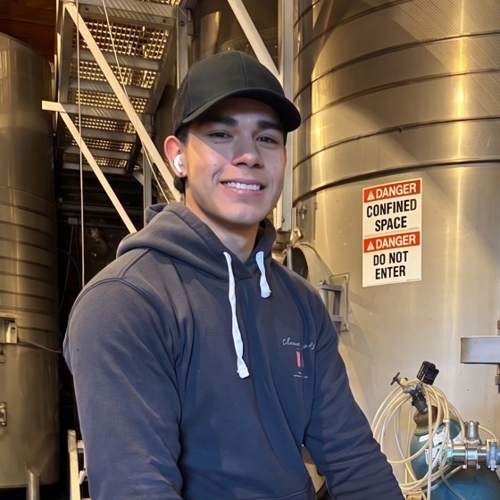 Jason Almaraz, Cellarhand