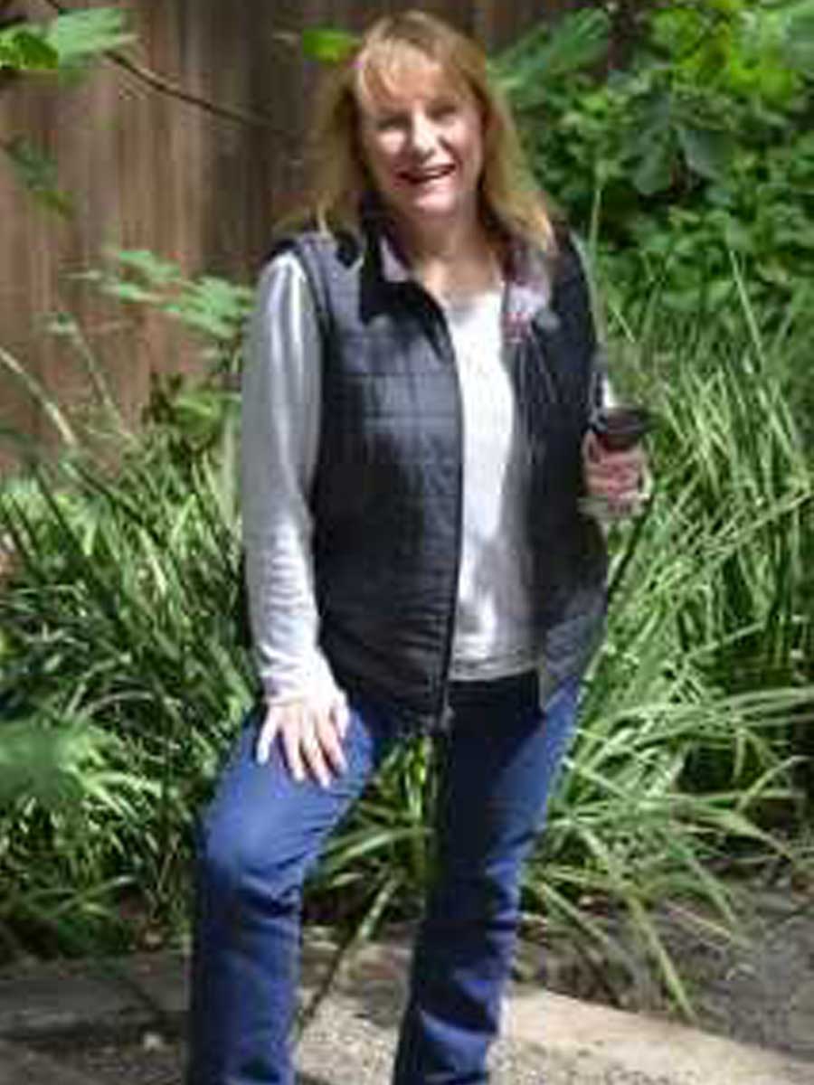 laura-march-keenan-winery-1-stretch